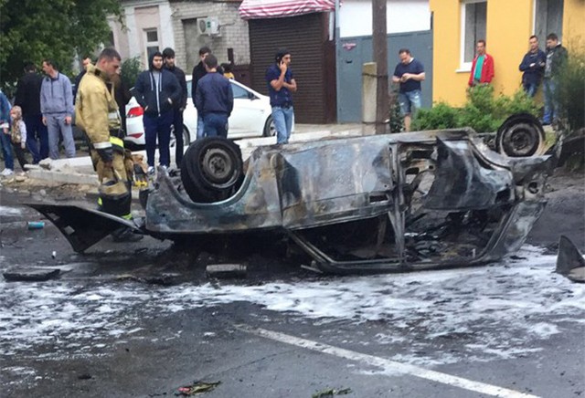 В Анапе в результате ДТП взорвался автомобиль ВАЗ-2107