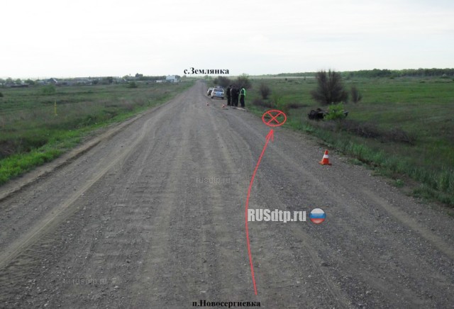 ВАЗ-2104 перевернулся в Оренбургской области. Двое погибли