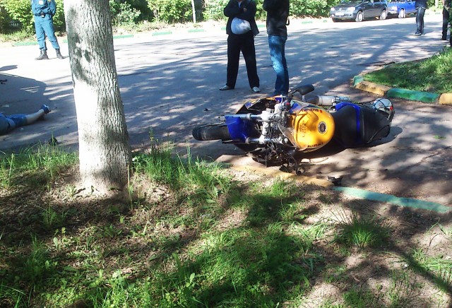 В Арзамасе от столкновения с автомобилем погиб мотоциклист