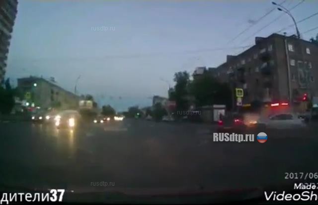Жесткое ДТП зафиксировал видеорегистратор на улице Лежневской в Иванове