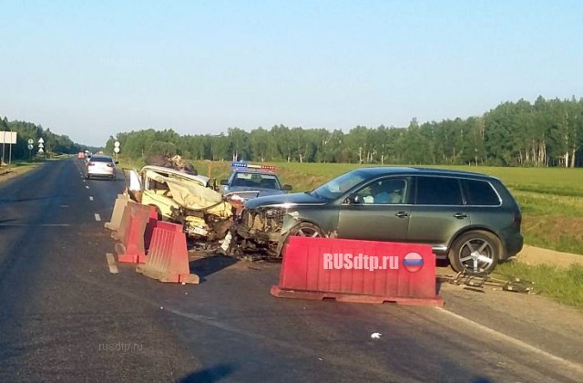 Водитель и пассажир «Жигулей» погибли в ДТП с  «Туарегом» на трассе Тюмень-Омск