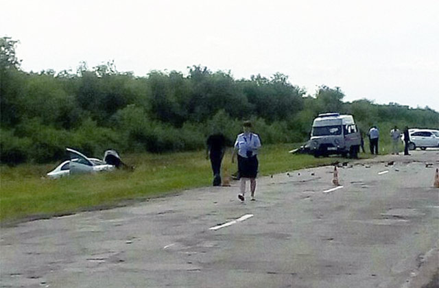 Пять человек погибли в крупном ДТП в Саратовской области