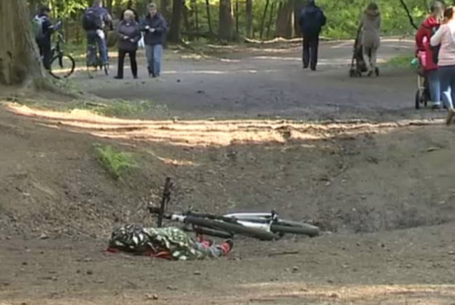 В Петербурге велосипедист насмерть сбил ребенка