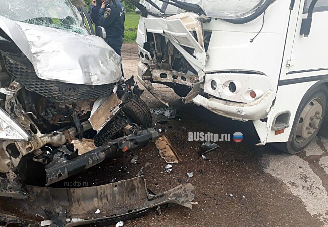 В Башкирии в ДТП попал пассажирский автобус