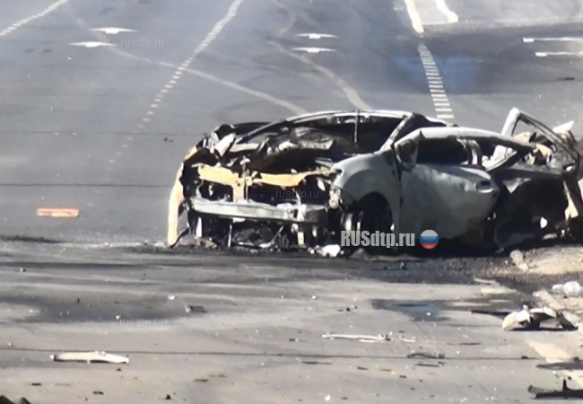 В Ярославле водитель погиб, выпав в момент ДТП на дорогу через лобовое стекло