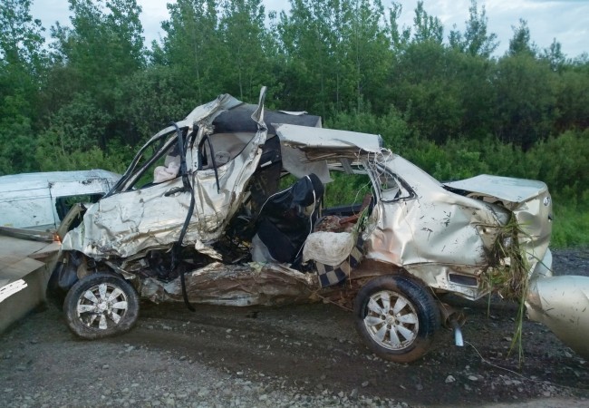 Водитель и пассажир ВАЗа погибли в ДТП на автодороге &laquo;Елабуга-Пермь&raquo;