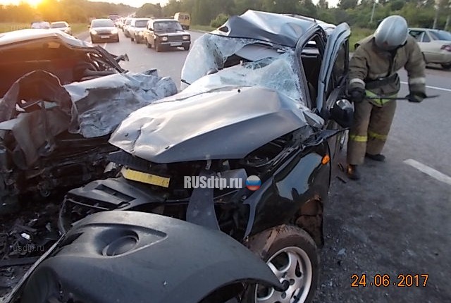 В Тульской области в ДТП с тремя автомобилями погибли два человека