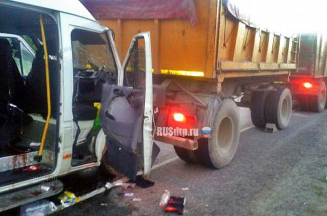 Семь человек пострадали в ДТП с маршруткой и КАМАЗом на Ставрополье