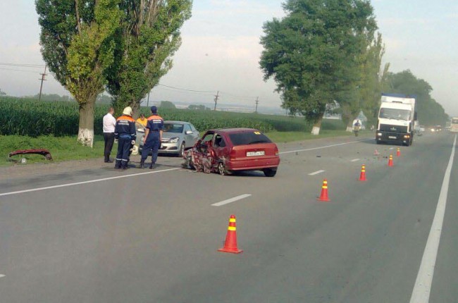 Два человека погибли в ДТП на трассе «Ростов &#8212; Таганрог»