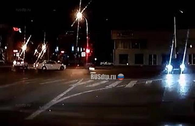 ВИДЕО: мотоциклист погиб в результате ДТП в Краснодаре