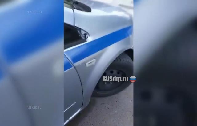 В Казани мужчина проткнул колеса автомобиля ДПС