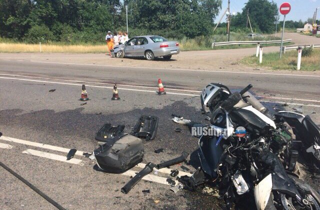 В Воронежской области по вине автоледи в ДТП погиб мотоциклист