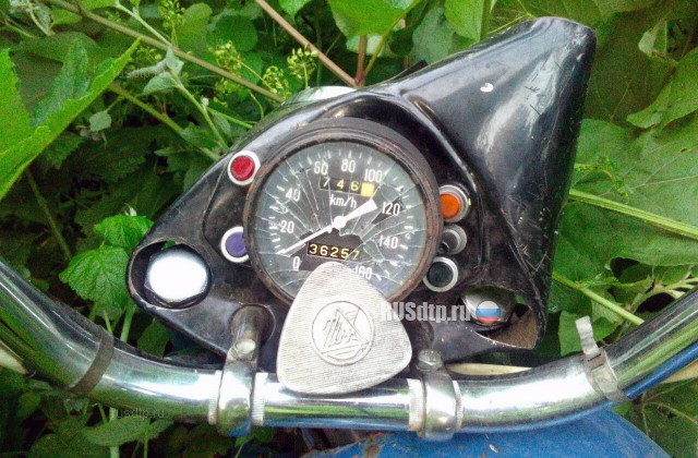 В Башкирии мотоциклист без прав врезался в забор и погиб