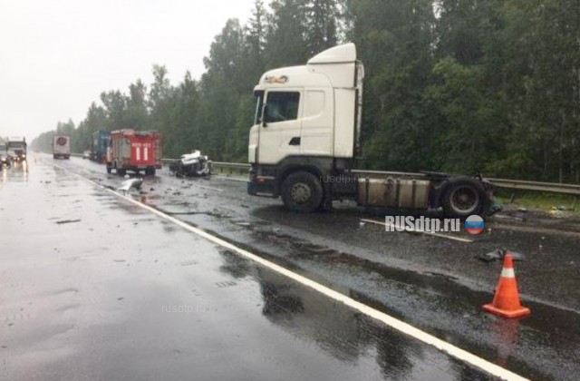 Мужчина и женщина погибли в ДТП на трассе М-10 «Россия»