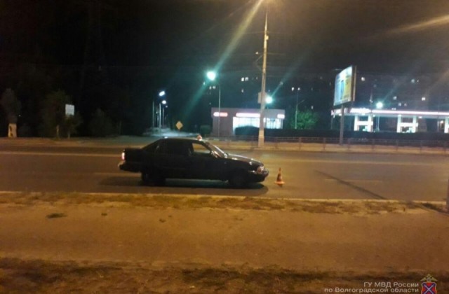 Такси сбило пешехода на улице Менжинского в Волгограде