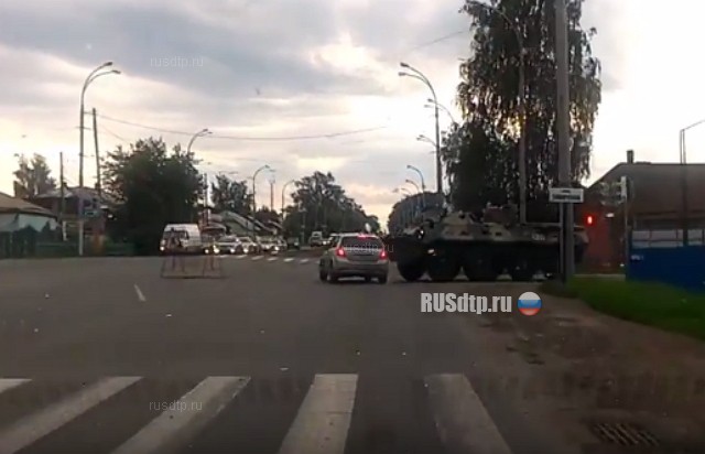 В Кемерове произошла авария с участием БТР