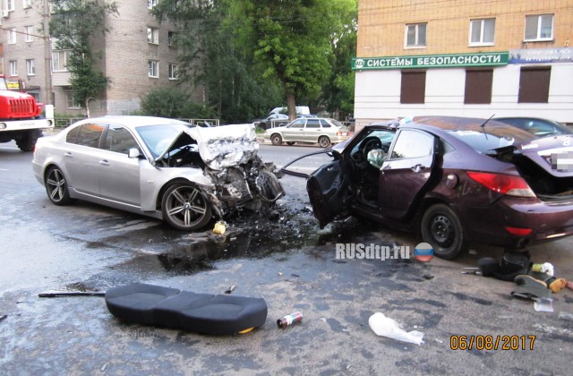 Два человека погибли из-за открытого люка на Волоколамском проспекте в Твери