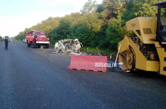 На трассе Орел-Тамбов водитель погиб, врезавшись на автомобиле в каток