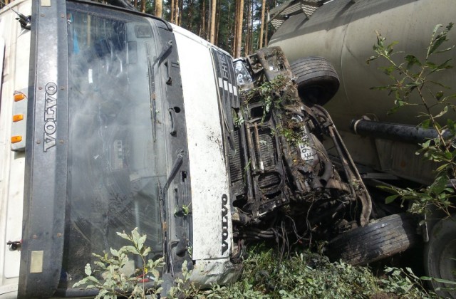 Водитель «Шевроле» спровоцировал массовое ДТП с погибшими и пострадавшими на ЕКАД