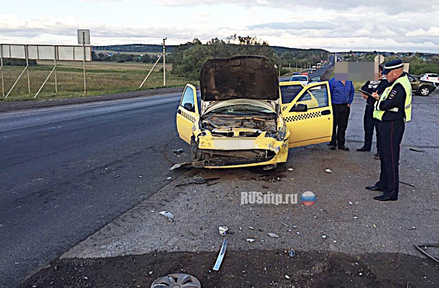 Водитель ВАЗ-2109 погиб, совершая рискованный маневр на трассе М-5