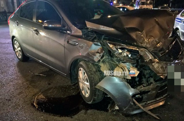 В Уфе при столкновении маршрутки с легковым автомобилем пострадали женщина и ребенок