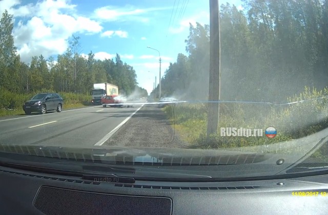 Момент смертельного ДТП на Зеленогорском шоссе запечатлел видеорегистратор