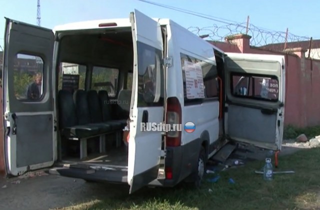 Более десяти человек пострадали в ДТП с участием маршрутки в Челябинске