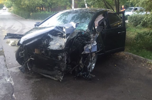 В Ростове ребенка выбросило из машины на скорости 120 км/ч