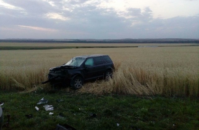В Татарстане в лобовом столкновении автомобилей погибли оба водителя
