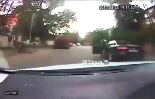 Появилось видео погони за вооруженным водителем в Краснодаре