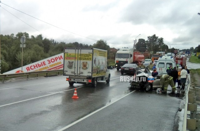 Видеорегистратор запечатлел момент ДТП на трассе М-2 в Карамышево