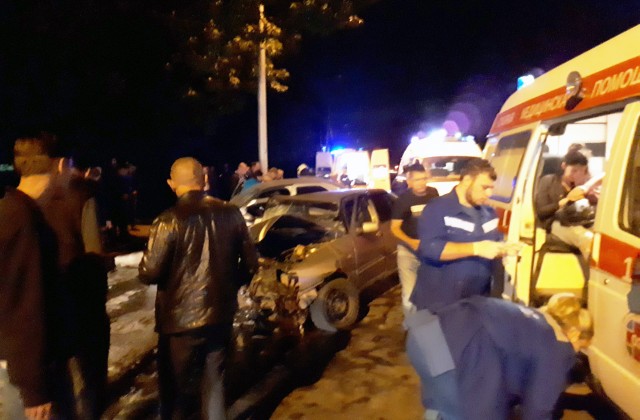 ГИБДД: пять человек пострадали в ночном ДТП в Уфе