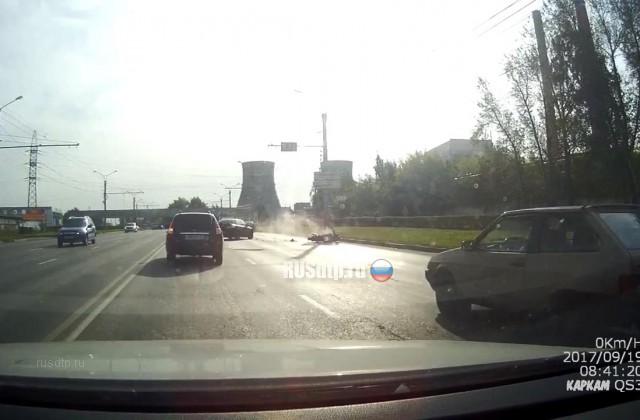 ДТП с мотоциклистом на Марпосадском шоссе в Чебоксарах запечатлел видеорегистратор