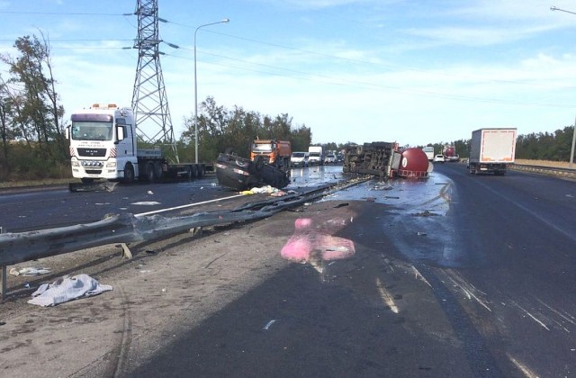 В ДТП на трассе М-4 «Дон» в Ростовской области погиб 2-летний ребенок