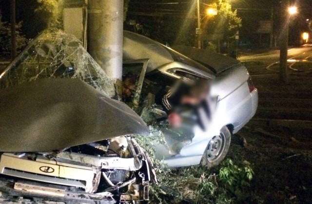 Водитель автомобиля ВАЗ-2110 погиб в ночном ДТП в Самаре