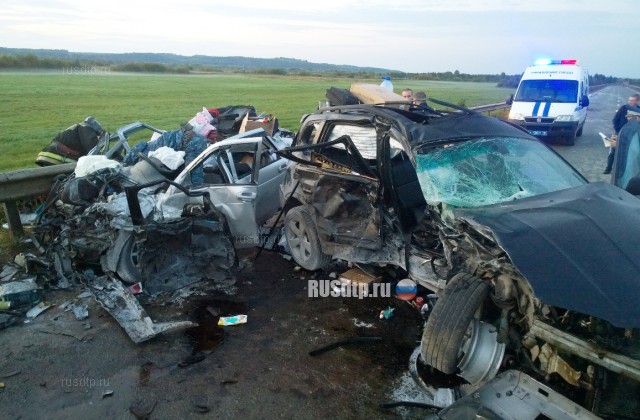 Четыре человека погибли в крупном ДТП на объездной дороге Воткинска