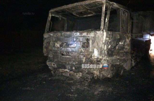 Трое взрослых и ребенок сгорели в попавшей в ДТП «Ладе» во Владимирской области