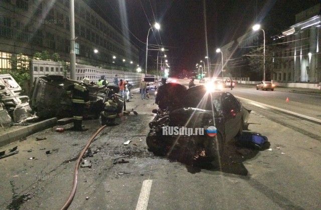 Водитель автомобиля такси погиб в ДТП на улице Большая Нижегородская во Владимире