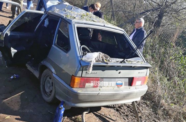 В Башкирии водитель и пассажир «Лады» погибли от столкновения с деревом