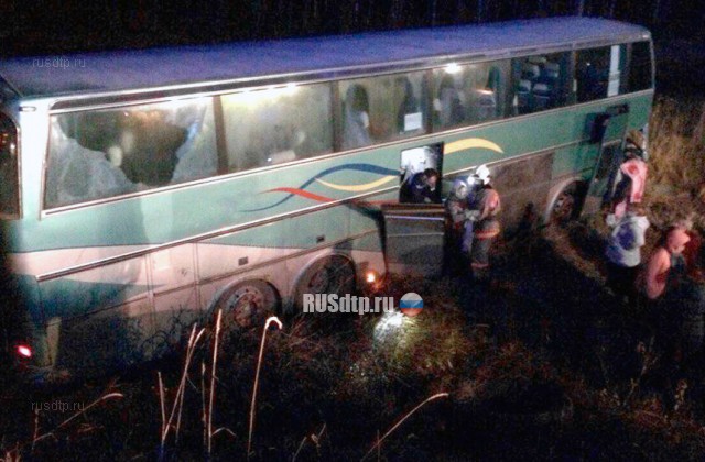 В Татарстане автобус съехал в кювет. Пострадали 12 человек