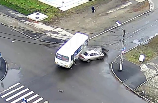 Три человека пострадали в ДТП с участием автобуса в Бийске