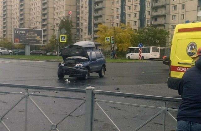 Семья пострадала в ДТП в Петербурге