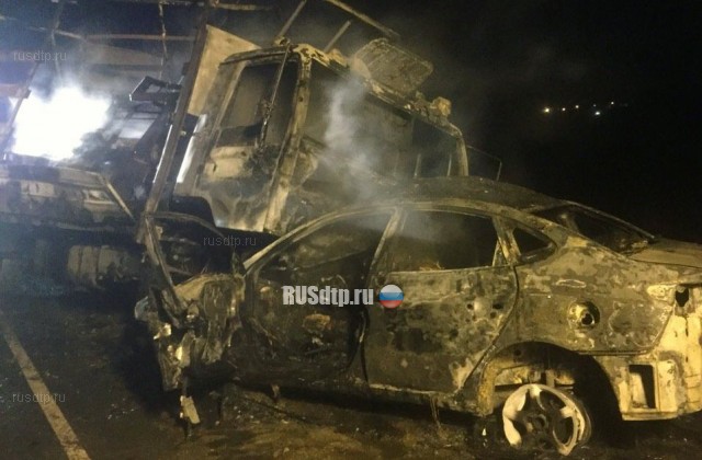 В Удмуртии в результате ДТП водитель и пассажир «Hyundai» сгорели в машине