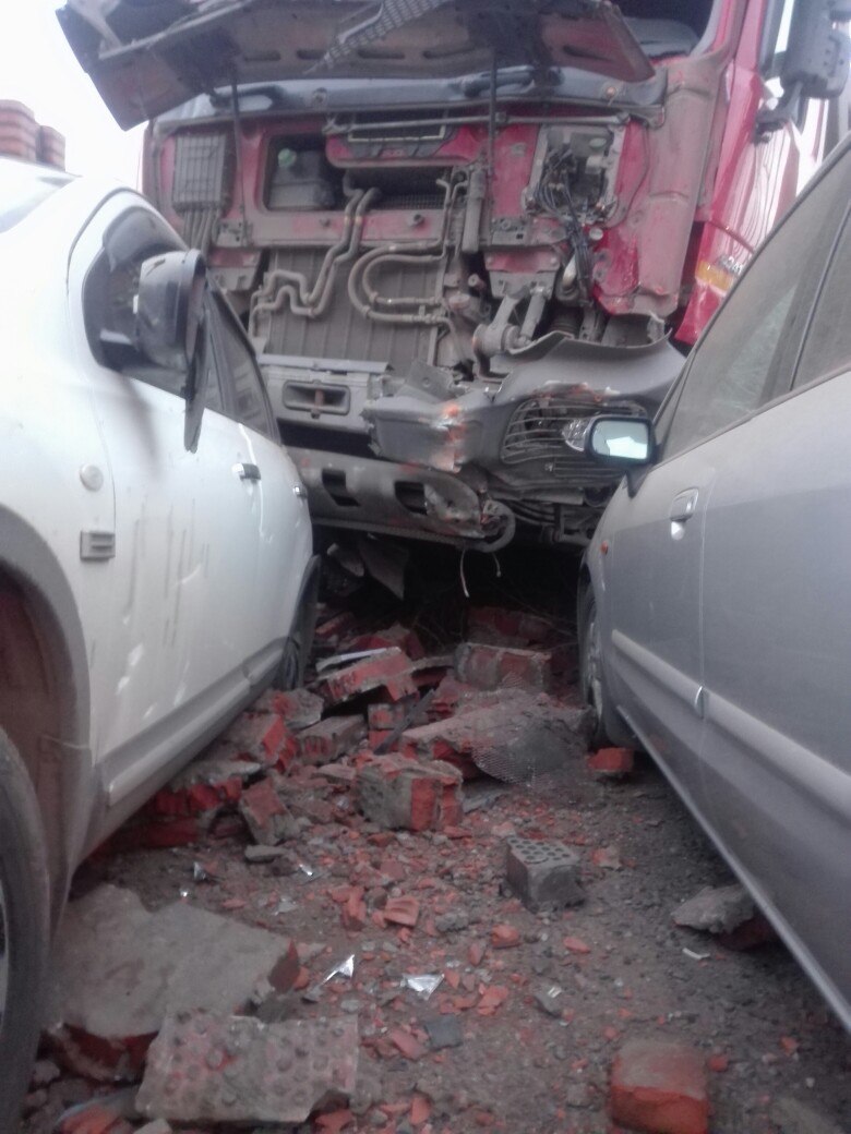 Водитель автобуса и кондуктор погибли в ДТП в Красноярске