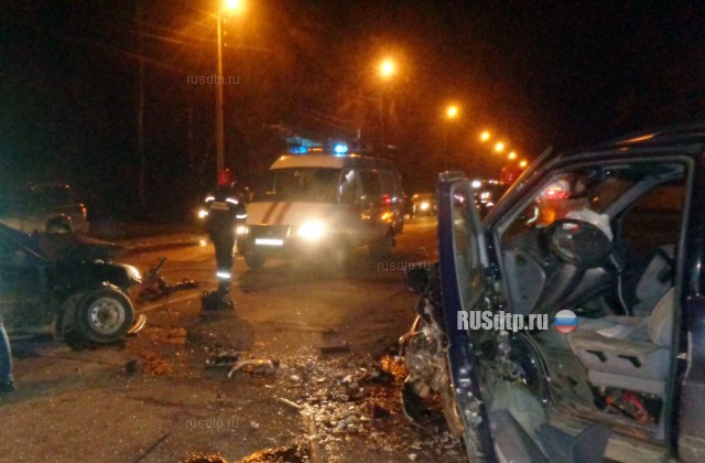 В Костроме водитель ВАЗа погиб от столкновения с «Мерседесом»