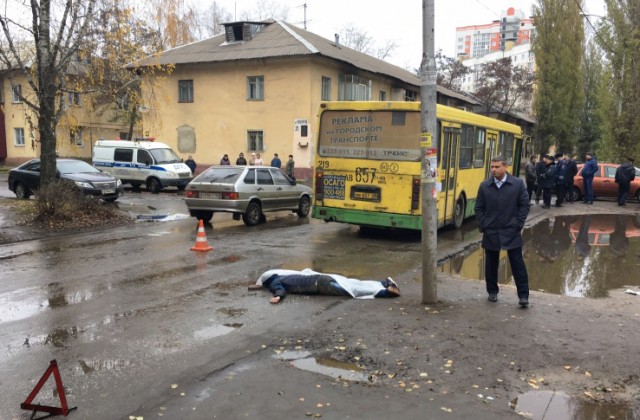 В Липецке автобус насмерть сбил школьника