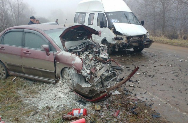 5 человек пострадали в ДТП с маршруткой и автомобилем в Тульской области