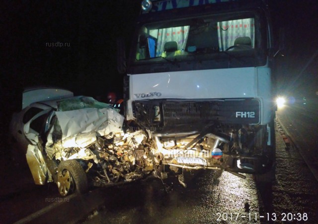 61-летний водитель «Рено» погиб в ДТП с фурой под Ярославлем