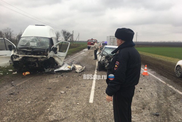 Три человека погибли и 8 пострадали в ДТП с участием маршрутки на трассе «Азов &#8212; Ейск»