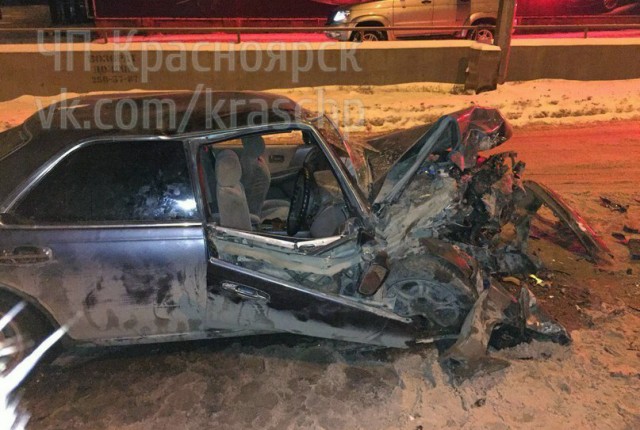 Водитель «Ниссана» погиб в массовом ДТП в Красноярске